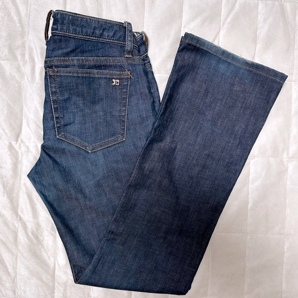 Joe’s Jeans, low rise, boot cut - Picture 3 of 7